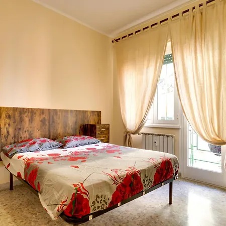 Sleep Right With Us Apartment Rom